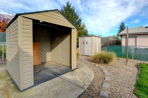 282 N Deanjou Ave, Eagle Point, OR 97524 photo 26