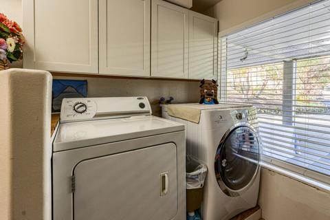1285 S Obenchain Rd, Eagle Point, OR 97524 photo 22