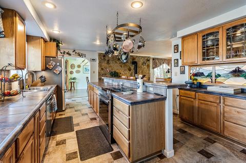 1285 S Obenchain Rd, Eagle Point, OR 97524 photo 12