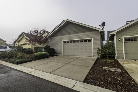 1078 N Haskell St, Central Point, OR 97502 photo 23