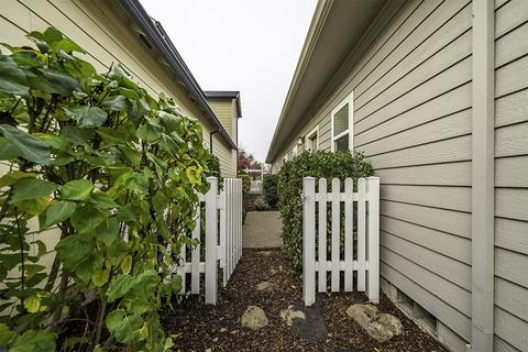 1078 N Haskell St, Central Point, OR 97502 photo 20