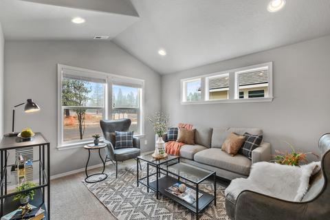1913 W W Hill Ave, Sisters, OR 97759 photo 5