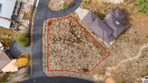 19031 NW Squirreltail Loop, Bend, OR 97703 photo 2