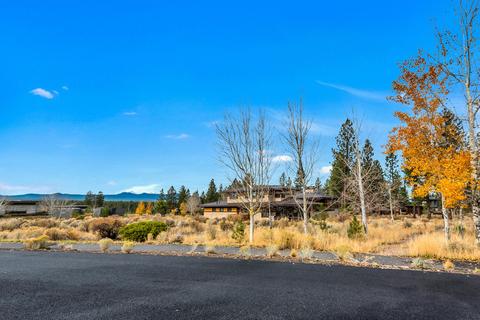 19031 NW Squirreltail Loop, Bend, OR 97703 photo 13