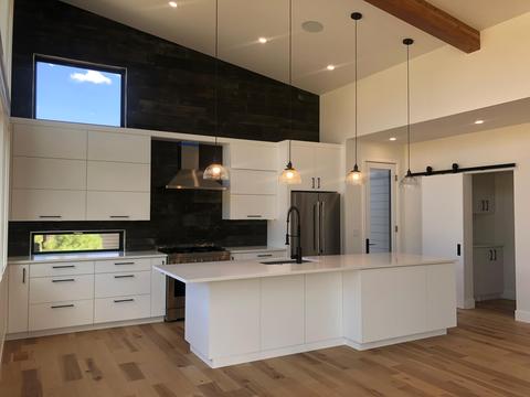 19142 Gateway Loop, Bend, OR 97702 photo 6