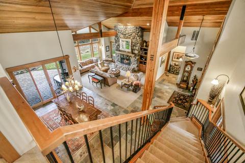 56375 Twin Rivers Dr, Bend, OR 97707 photo 26
