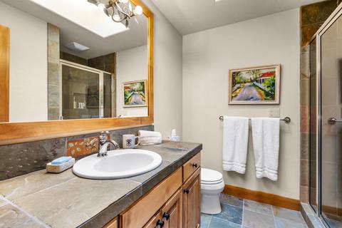 56375 Twin Rivers Dr, Bend, OR 97707 photo 35