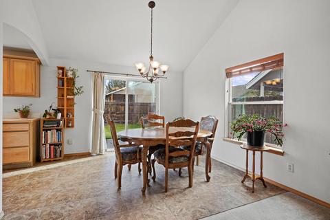 20565 Dylan Loop, Bend, OR 97702 photo 14