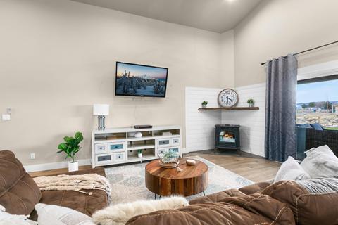 21370 View Ln, Bend, OR 97701 photo 4