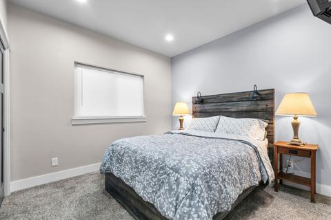 21370 View Ln, Bend, OR 97701 photo 11