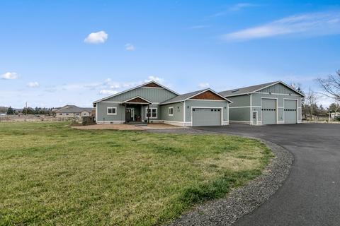 21370 View Ln, Bend, OR 97701 photo 1