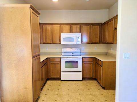 329 Cascade Dr, Central Point, OR 97502 photo 10