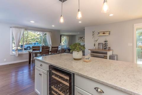 64837 Grande Loop, Bend, OR 97701 photo 7