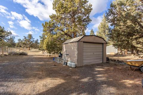 64837 Grande Loop, Bend, OR 97701 photo 31