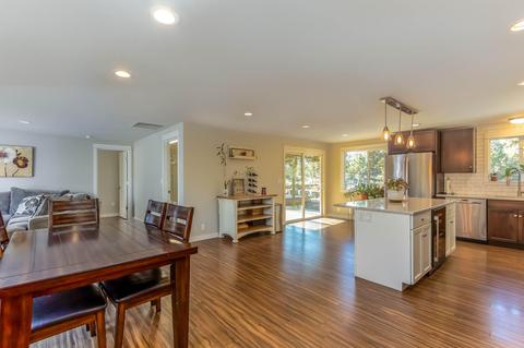 64837 Grande Loop, Bend, OR 97701 photo 3