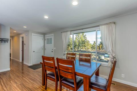 64837 Grande Loop, Bend, OR 97701 photo 4