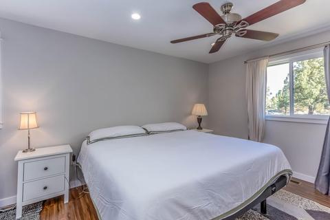 64837 Grande Loop, Bend, OR 97701 photo 20