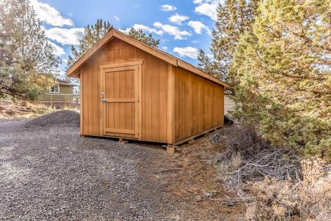 64837 Grande Loop, Bend, OR 97701 photo 32