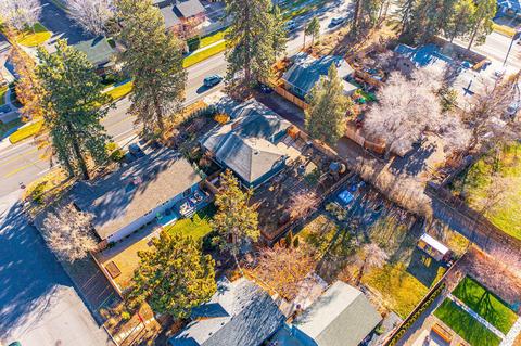 1839 NE 8th St, Bend, OR 97701 photo 2