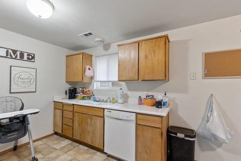 253 Tracy Ave, Eagle Point, OR 97524 photo 8