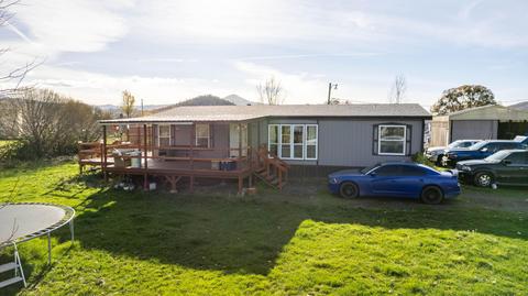 2528 E Antelope Rd, Eagle Point, OR 97524 photo 1