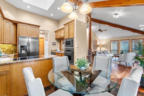 563 NE Soaring Ct, Bend, OR 97701 photo 7