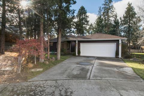 563 NE Soaring Ct, Bend, OR 97701 photo 22