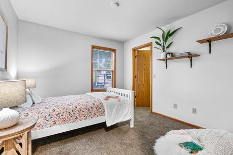 563 NE Soaring Ct, Bend, OR 97701 photo 19