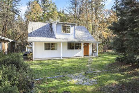 1775 E Fork Rd, Williams, OR 97544 photo 4