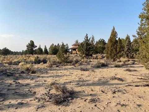 65689 Cairn Ct, Bend, OR 97701 photo 2