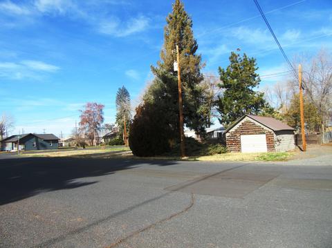 304 2nd St, Merrill, OR 97633 photo 2