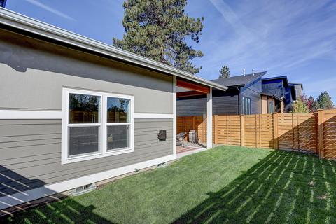 20292 Hardy Rd, Bend, OR 97703 photo 28