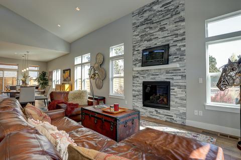 20292 Hardy Rd, Bend, OR 97703 photo 4