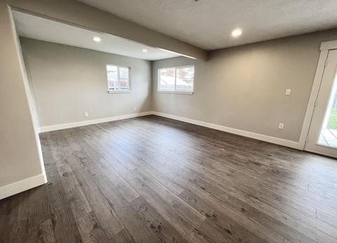 25 Comice Way, Eagle Point, OR 97524 photo 3