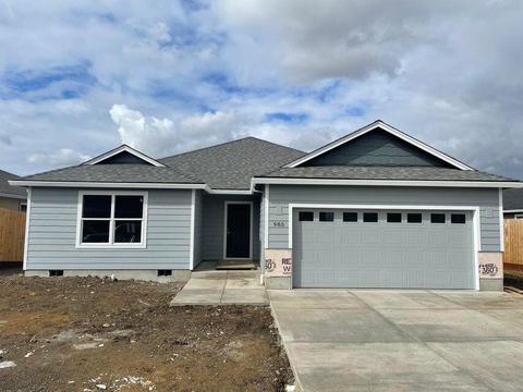71 Hidden Valley Dr, Eagle Point, OR 97524 photo 1