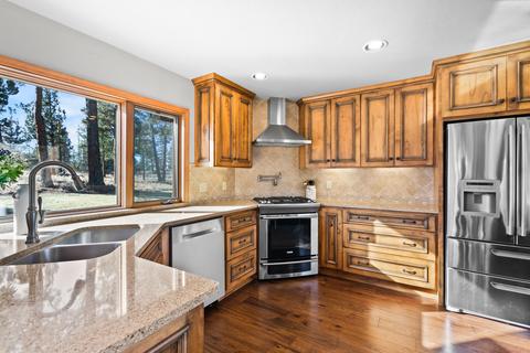 21575 Mcgilvray Rd, Bend, OR 97702 photo 10