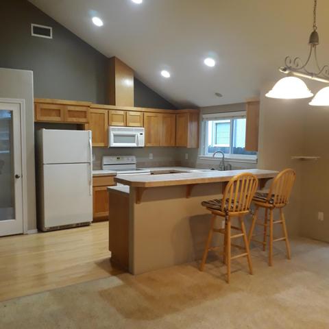 735 S Haskell St, Central Point, OR 97502 photo 5