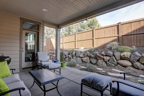 61012 SE Stari Most Loop, Bend, OR 97702 photo 27