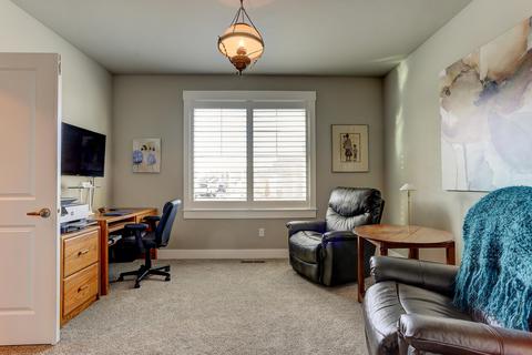 61012 SE Stari Most Loop, Bend, OR 97702 photo 25