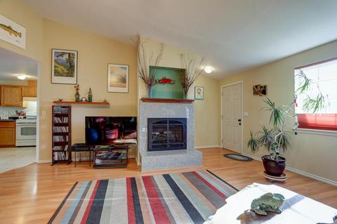 20748 Liberty Ln, Bend, OR 97701 photo 2