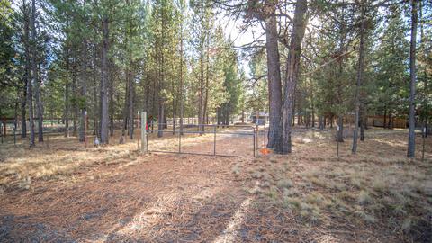 17059 Glendale Rd, Bend, OR 97707 photo 2