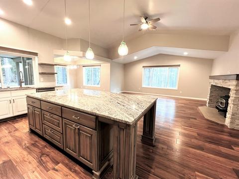 1422 Wetherbee Dr, Grants Pass, OR 97527 photo 9
