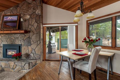18143 Modoc Ln, Sunriver, OR 97707 photo 4