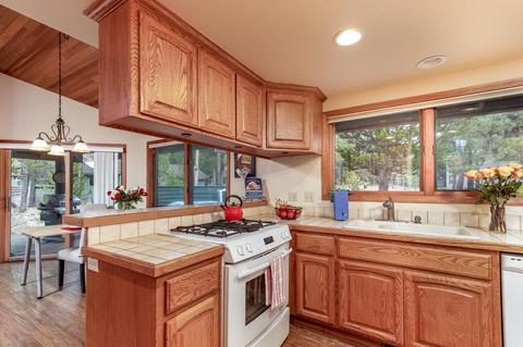 18143 Modoc Ln, Sunriver, OR 97707 photo 6