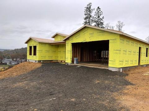 345 Arrowhead Trl, Eagle Point, OR 97524 photo 3