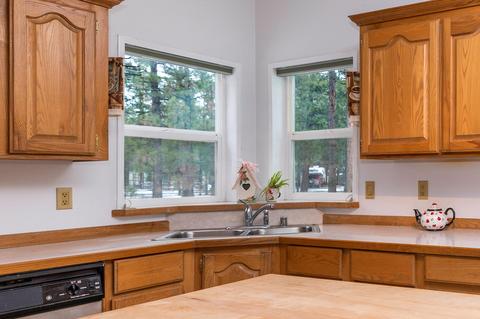 2014 Lasso Ct, La Pine, OR 97739 photo 8