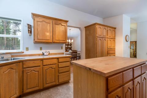 2014 Lasso Ct, La Pine, OR 97739 photo 7