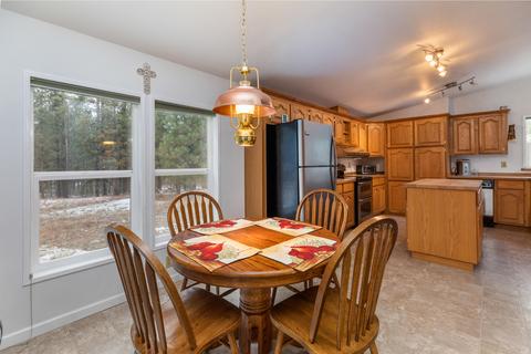 2014 Lasso Ct, La Pine, OR 97739 photo 5