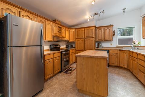 2014 Lasso Ct, La Pine, OR 97739 photo 6