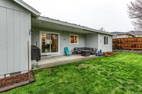 947 Ridgeview Dr, Eagle Point, OR 97524 photo 29
